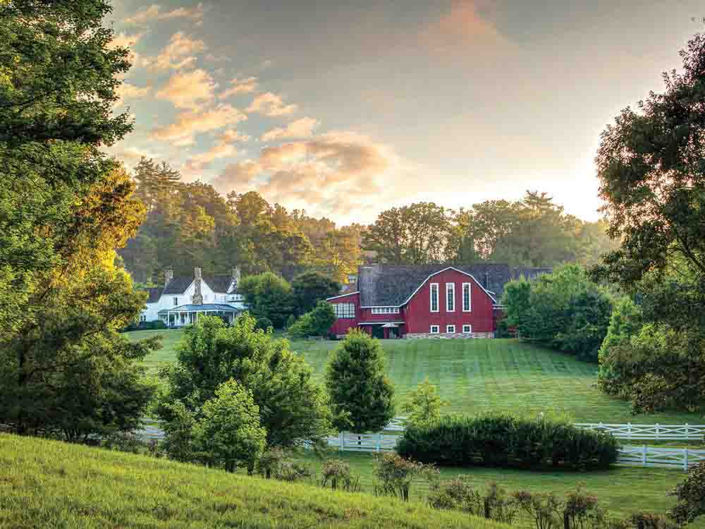 Blackberry Farm Blackberry Farm is a luxury hotel resort in Walland, Tennessee, near the Great Smoky Mountains National Park. It was rated the best small hotel in Ame...